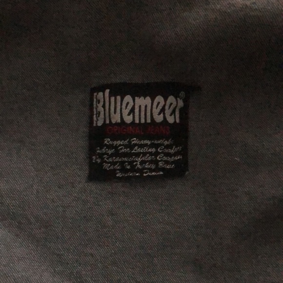 Beautiful jean jacket - Picture 9 of 9